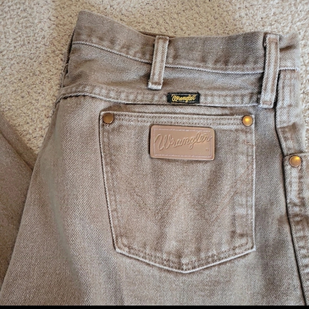 Wrangler Beige/Tan Women's Jeans